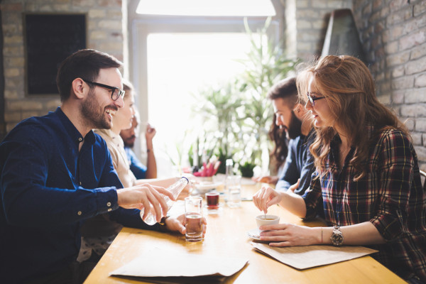 Raumakustik verbessern in Restaurants